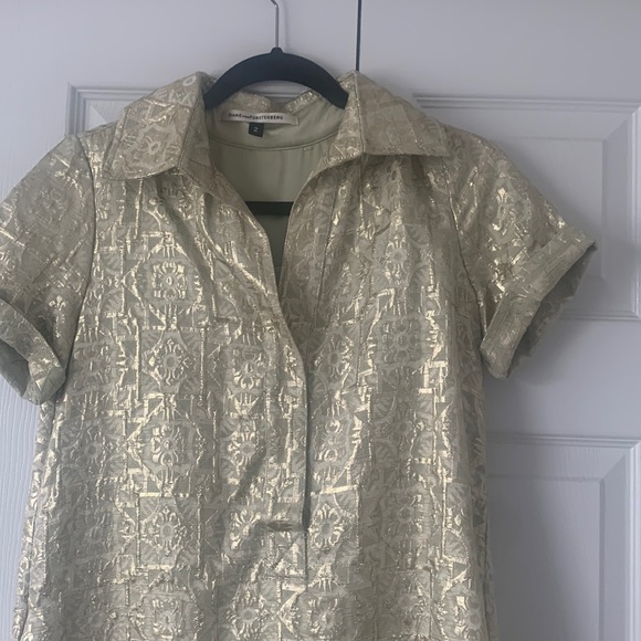 DVF short sleeved gold dress ⭐️ - Picture 2 of 3